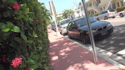 Gladdening Cameron Canada wants hard be captivated by