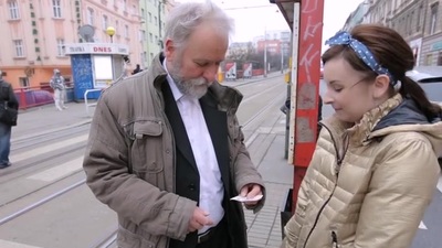 Stunning youthful honey enjoys old Hawkshaw in indiscretion